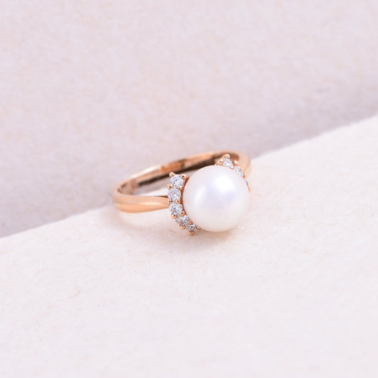 Delicate Akoya Diamonds Ring