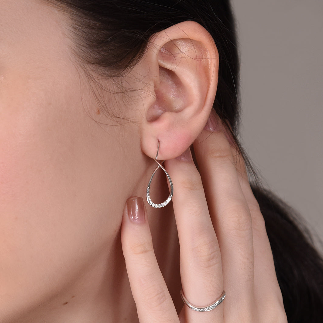 Aquiver Diamonds Earring (E13302)