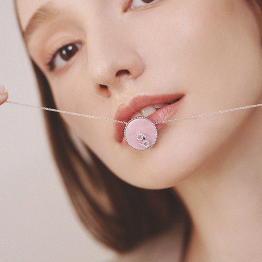 Restless Twelf tacna - Cancer Necklace