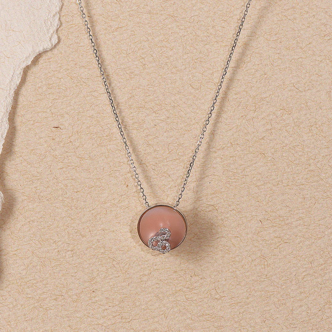 Restless Twelf tacna - Leo Necklace