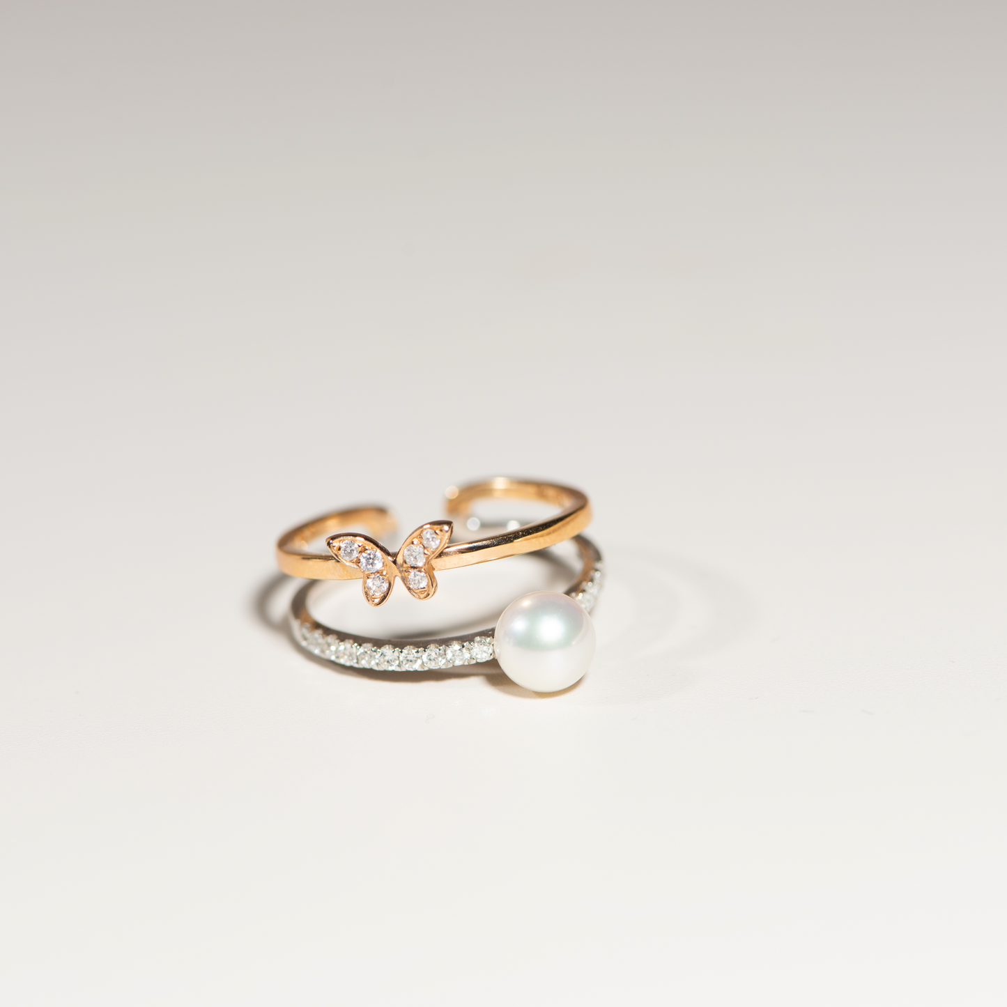 Dewy Papillon Ring
