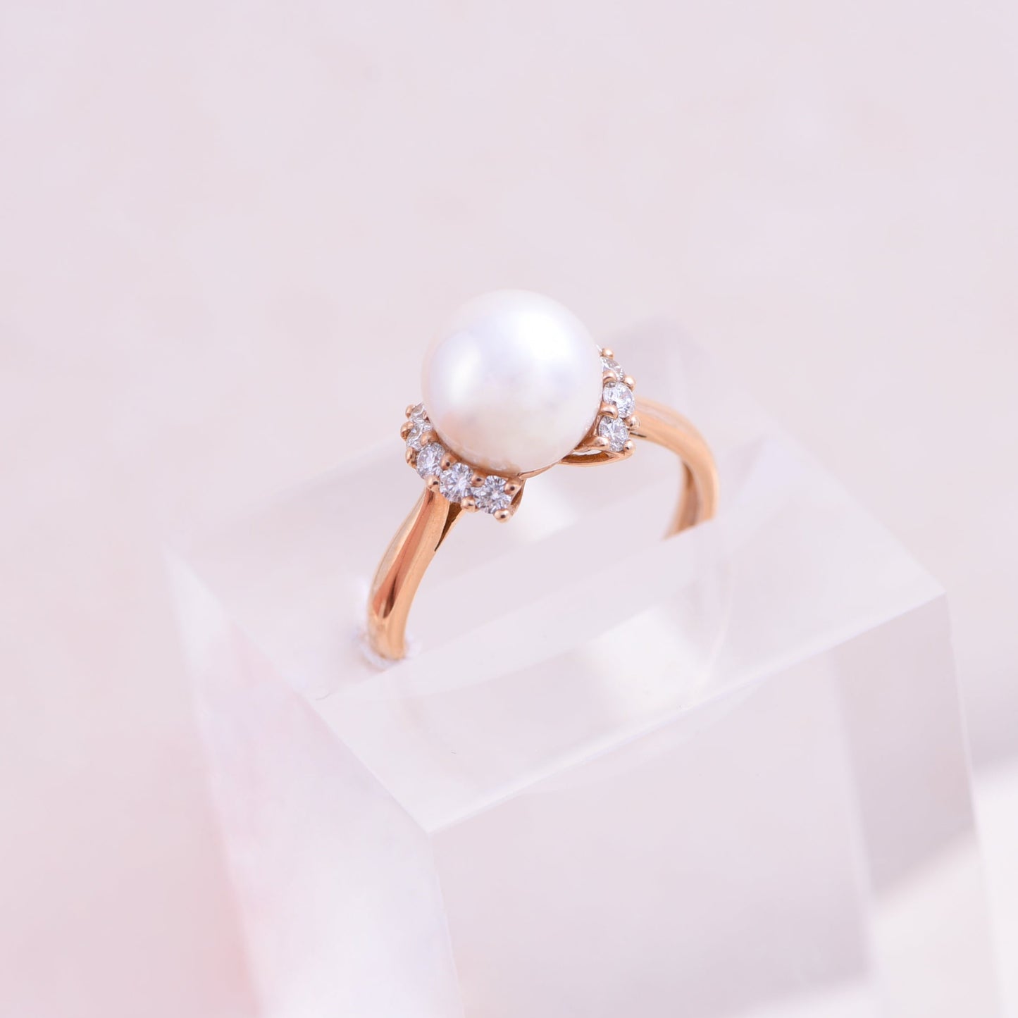 Delicate Akoya Diamonds Ring